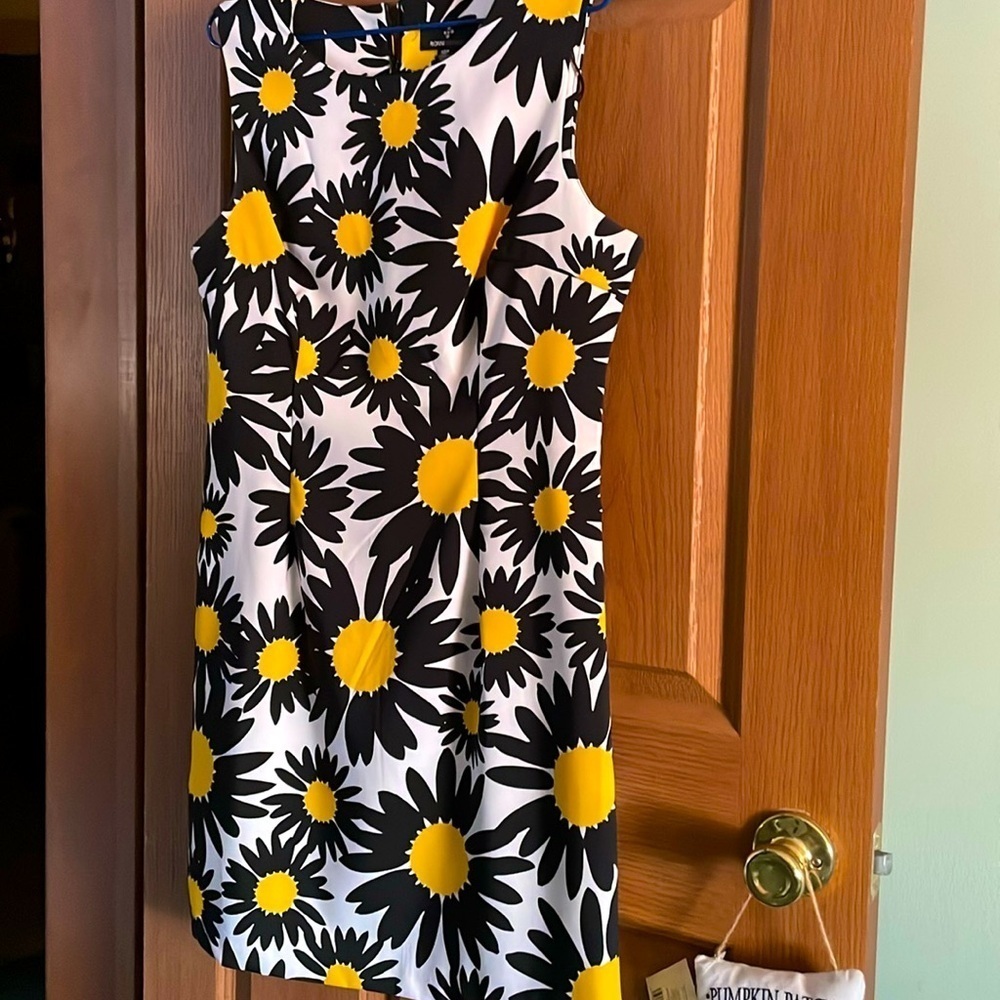 Ronni Nicole shift floral dress
